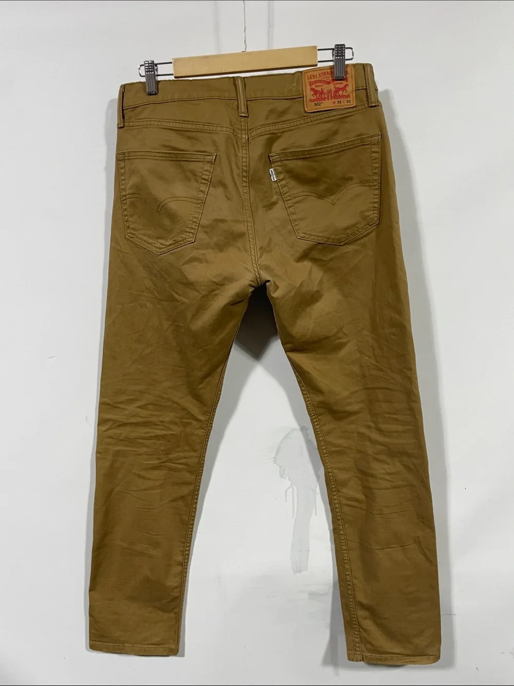 Levi's Slim Straight Jeans in Camel Brown